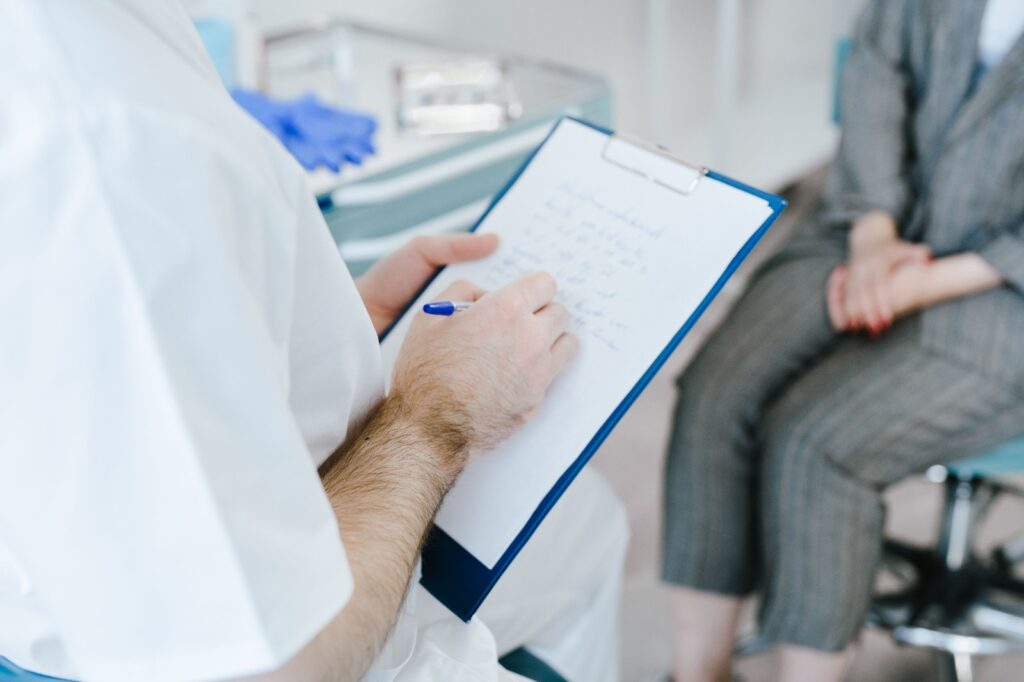 Mitos sobre nutrición retrasan la consulta con el nutricionista y afectan el manejo de enfermedades crónicas